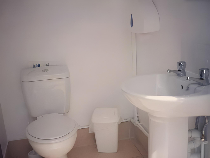 Bathroom 3, The Little Hide - Adult Only Camping Pods, York
