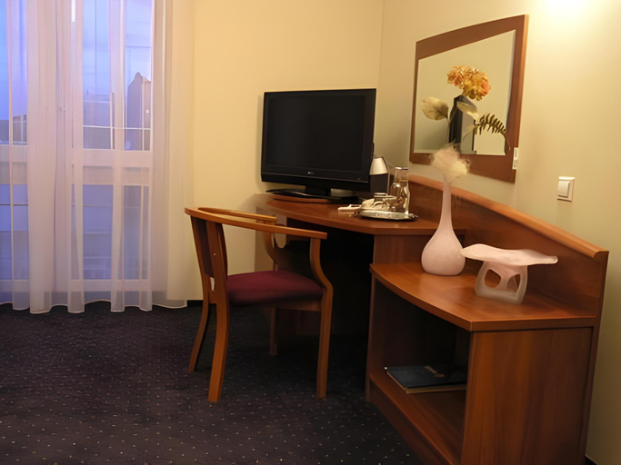 Bedroom 3, Best Western Plus Hotel Rzeszow City Center, Rzeszów City