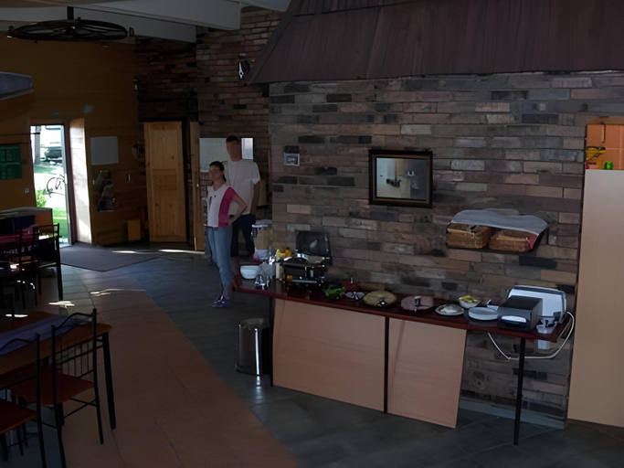 Food & Drinks 2, Konse Motel and Caravan Camping, Pärnu