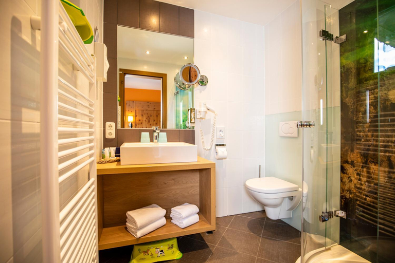 Bathroom 2