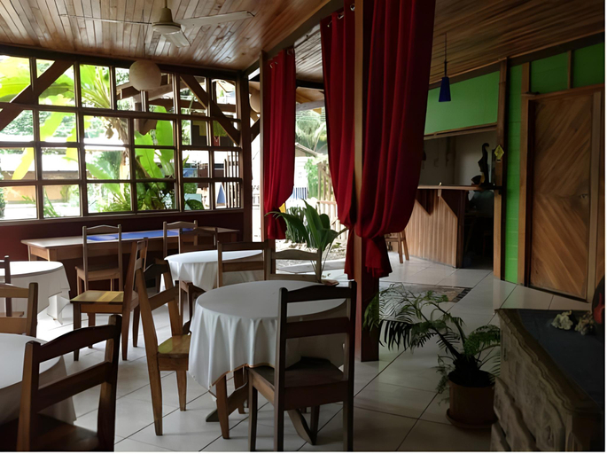 Food & Drinks 5, Lizard King Hotel & Suites, Talamanca