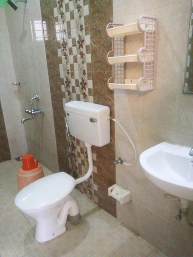 Bathroom 10