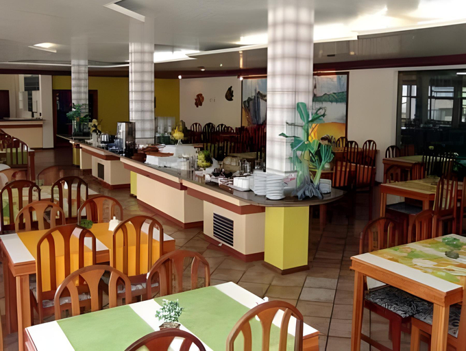 Food & Drinks 4, Flipper Hotel, Laguna