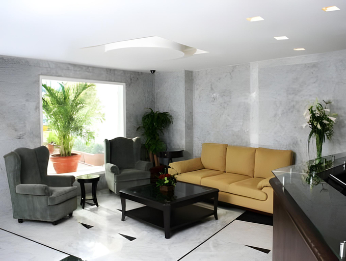 Public Area 3, La Vida Suite, Beirut