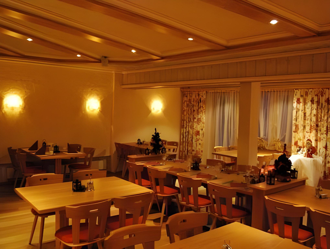 Food & Drinks 5, Hotel Plateau Rosa, Visp