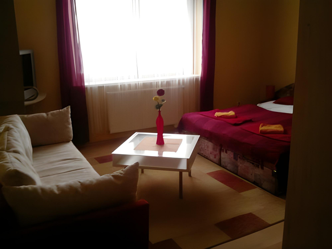 Others 4, Hotel Orlan, Bratislava II