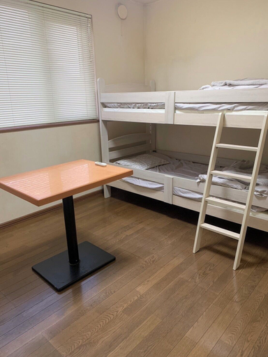 Bedroom 3, Train Line Field, Tōbetsu