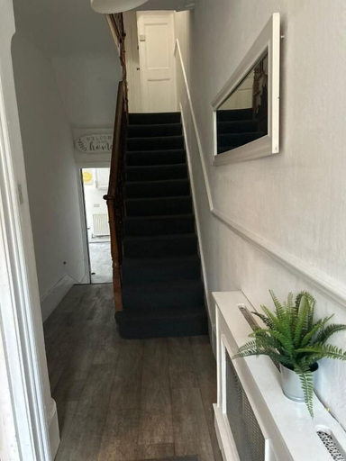 Others 4, Spacious Deluxe Room with Garden F6, London