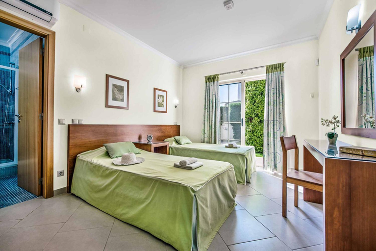 Others 2, Villa Altair, Albufeira