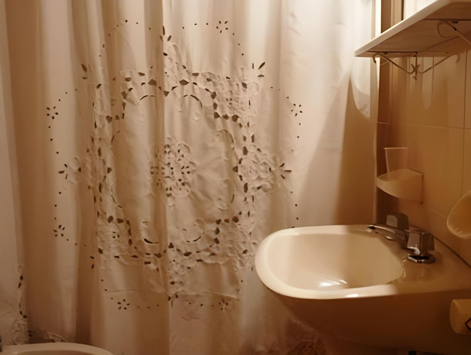 Bathroom 2, Hosteria Lida, Junín
