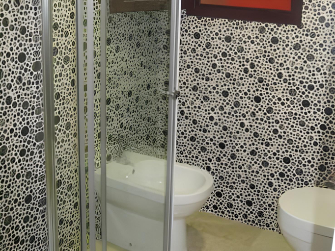 Bathroom 4, Patio de La Alameda, Sevilla