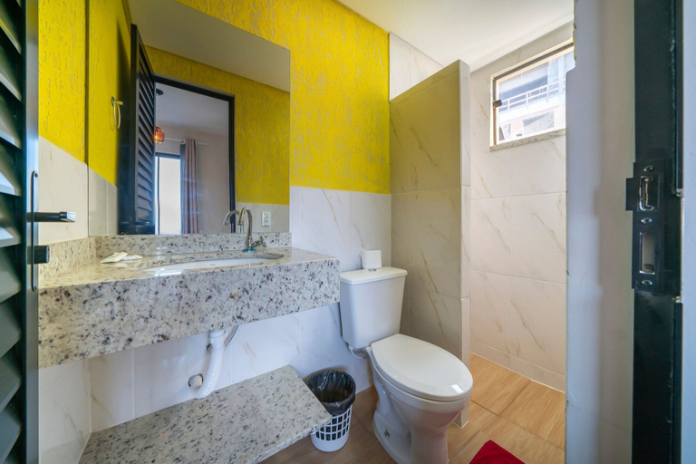 Bathroom, Suíte 4 Ala pôr sol Residencial Solavir, Bombinhas