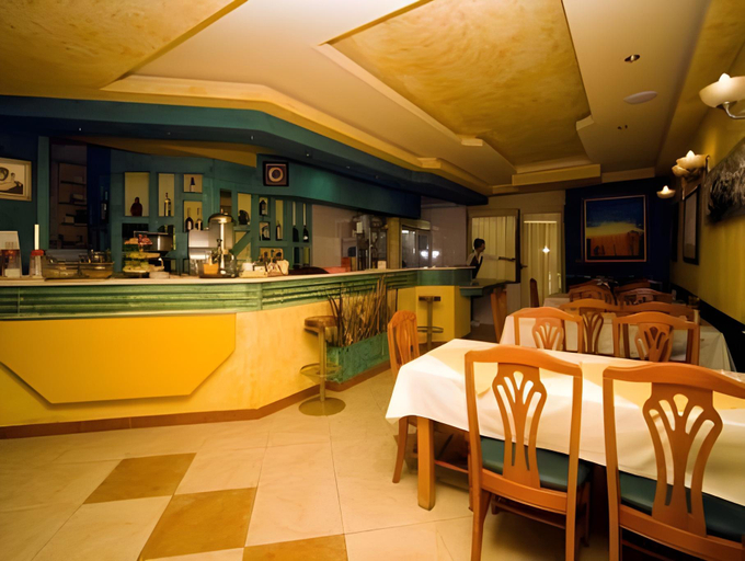 Food & Drinks 5, Hotel Kerber