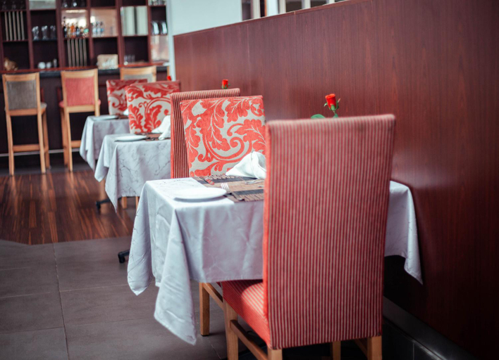 Food & Drinks 4, Crossroads Hotel Blantyre, Blantyre City