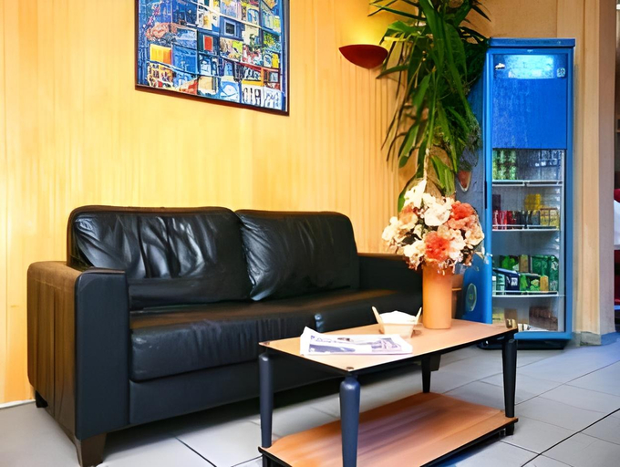 Public Area 3, Hôtel de la Perdrix Rouge, Paris