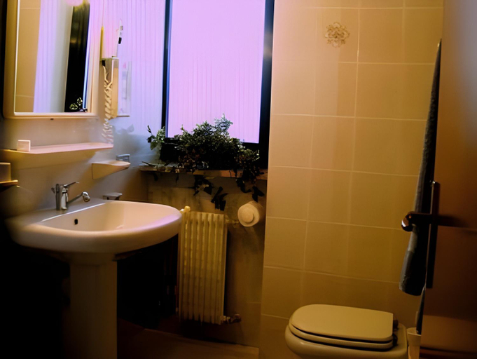 Bathroom 4, Euro Meuble, Gorizia