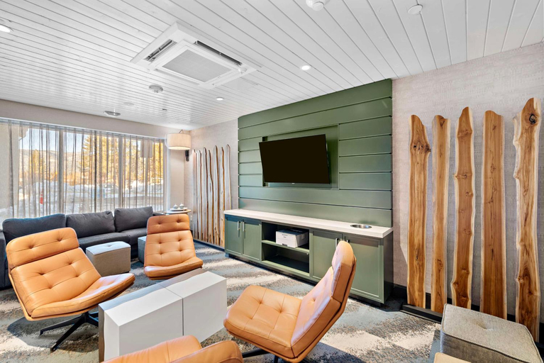 Public Area 2, Home2 Suites By Hilton Big Bear Lake, San Bernardino