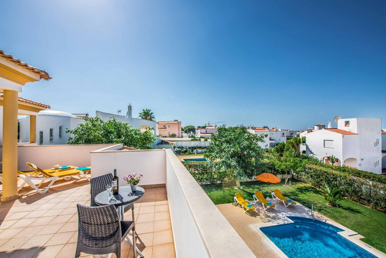 Others 3, Villa Altair, Albufeira