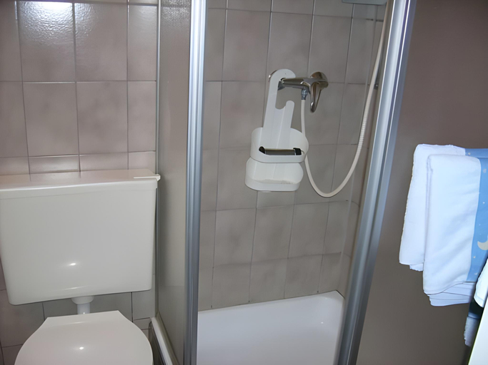 Bathroom 2, Gastehaus Hochrhonblick, Rhön-Grabfeld