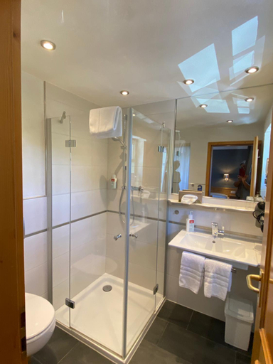 Bathroom 4