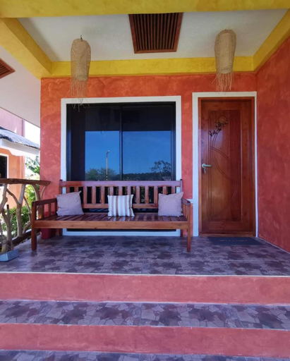 Others 5, saschas place bungalow 1, Siquijor