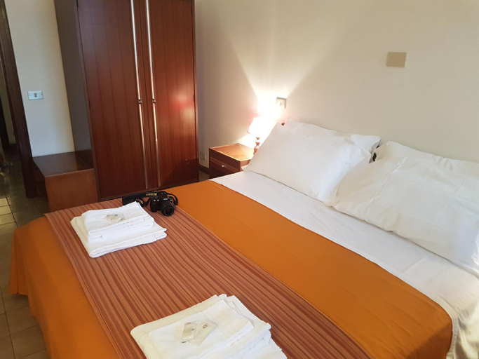 Bedroom 14