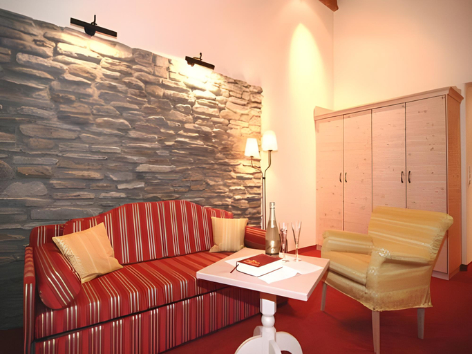 Others 4, Hotel Hindenburglinde, Berchtesgadener Land
