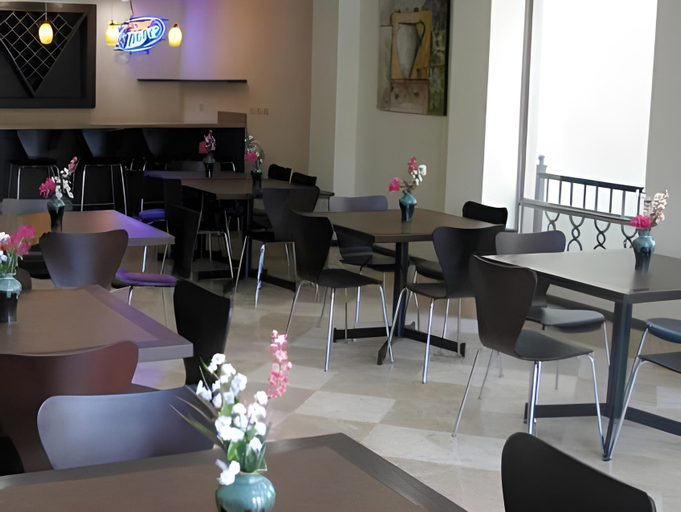 Food & Drinks 3, Hotel Alameda Express, Matamoros