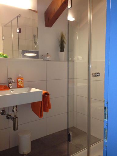 Bathroom 4, Hotel Restaurant Kulm