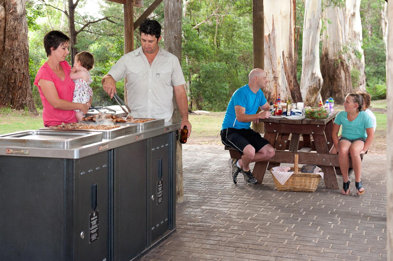 Food & Drinks 5, BIG4 Yarra Valley Park Lane Holiday Park, Yarra Ranges - North