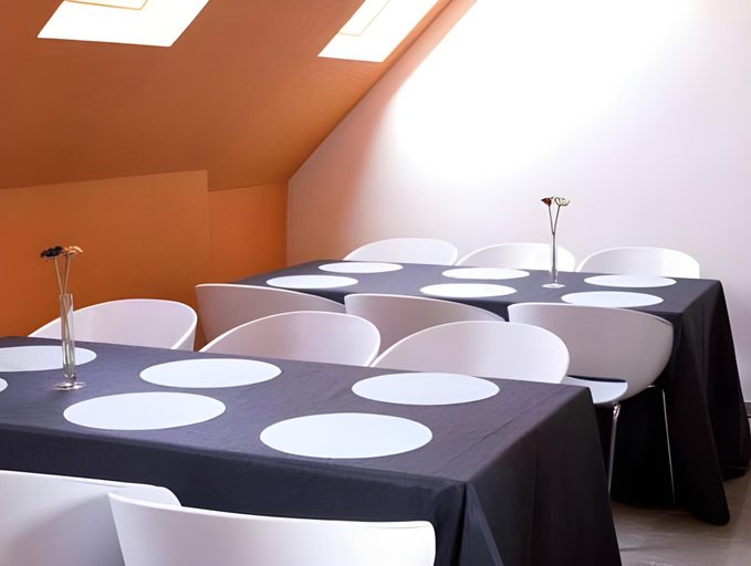 Food & Drinks 4, Aparthotel G3 Galeon, Madrid