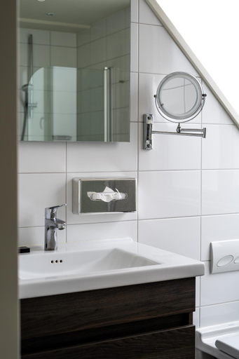 Bathroom 3, Hotel Veere, Veere