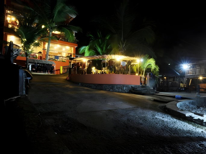 Others 4, Pier Uno Dive Resort, Mabini