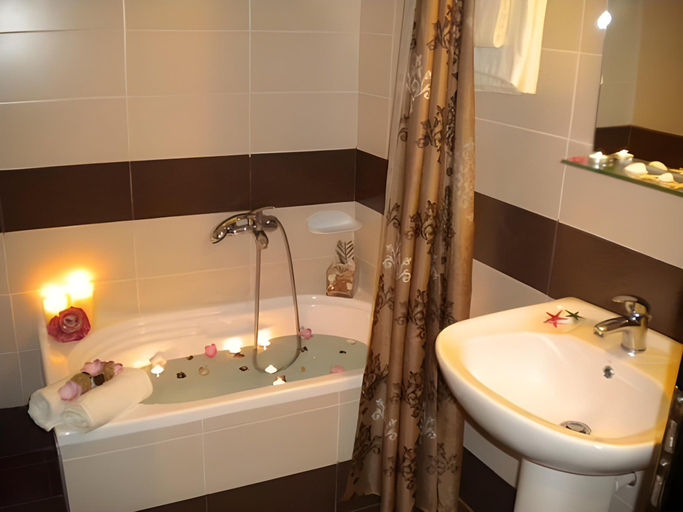 Bathroom 4, Katerina Studios & Apartments, Crete