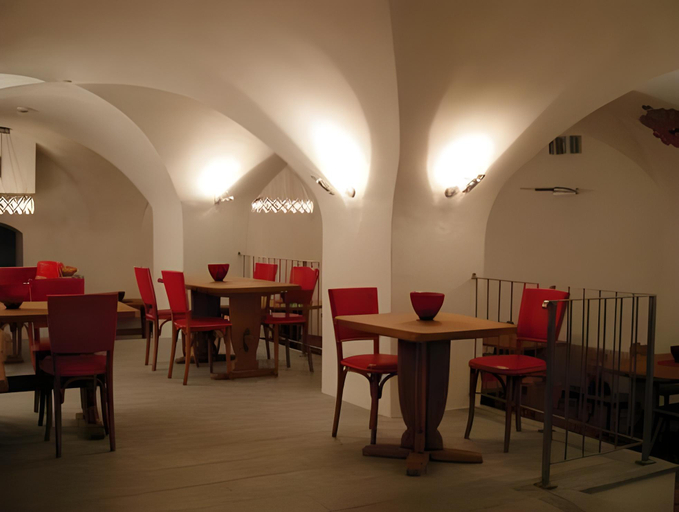 Food & Drinks 4, Palazzo Mysanus Samedan, Maloja
