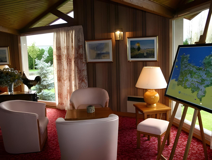Public Area 2, Hotel Le Drakkar, Eure