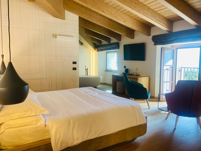 Bedroom 4, Wine Hotel San Carlo - Boutique Hotel & SPA - Ristorante, Sondrio