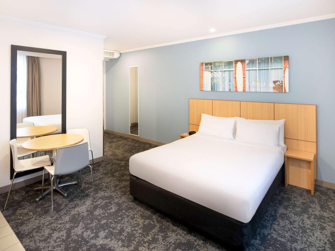 Bedroom 27