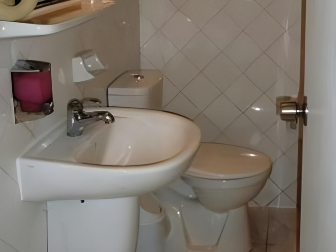 Bathroom 4, Musti Apart Hotel, Alanya