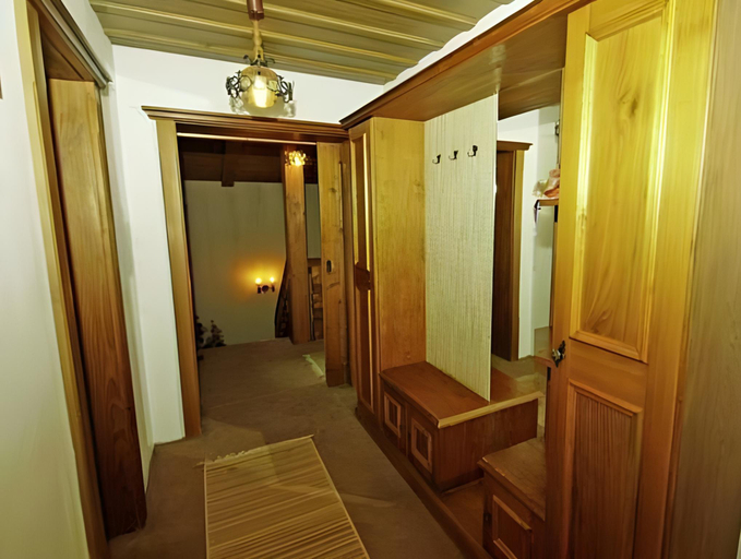 Others 2, Apartment in Pettneu near St. Anton Ski Slopes, Landeck