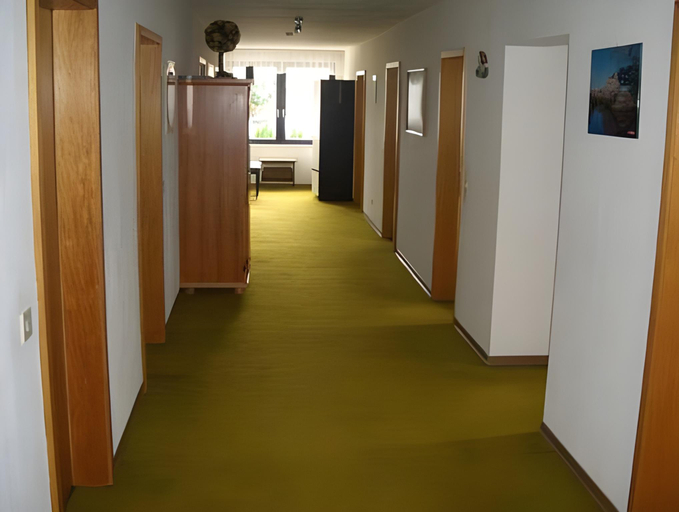 Others 3, Urberacher Hof, Offenbach