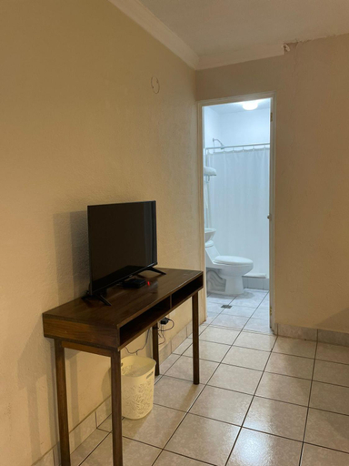 Bathroom 3, Inari Hostal, ZONA 8