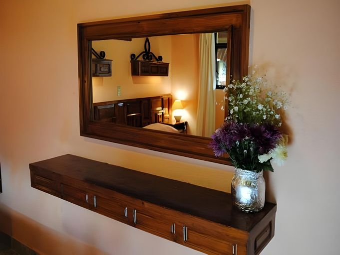 Bathroom 4, Hotel Palacio de Moctezuma, San Cristóbal de las Casas