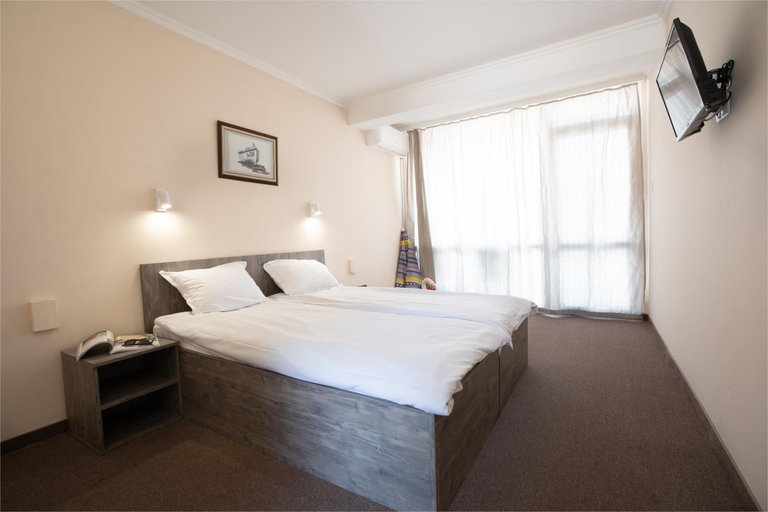 Bedroom 2, Hotel Azurro, Nesebar