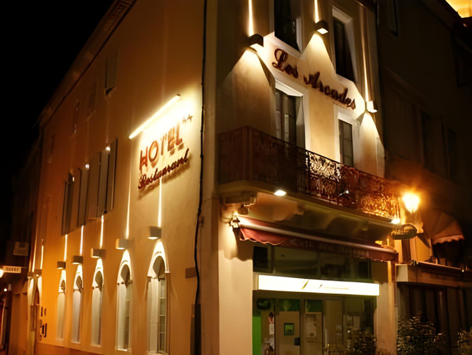 Exterior & Views 1, Hotel Restaurant Les Arcades, Aude