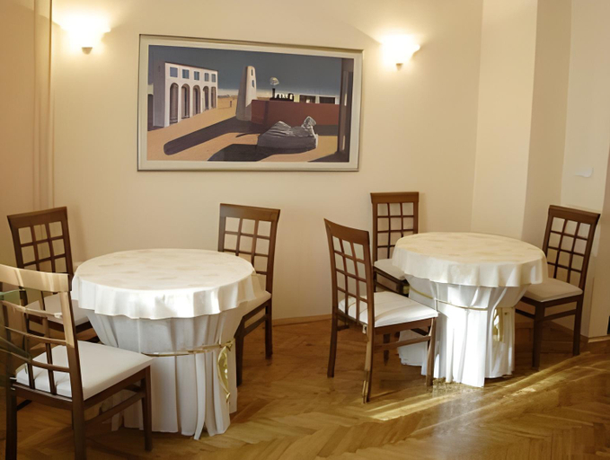 Food & Drinks 3, Casa Ferrari Bed & Breakfast, Stolichna