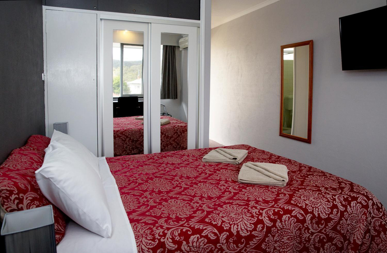 Bedroom 8