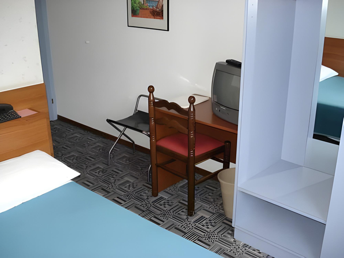 Bedroom 2, Hotel Gamper, Bellinzona