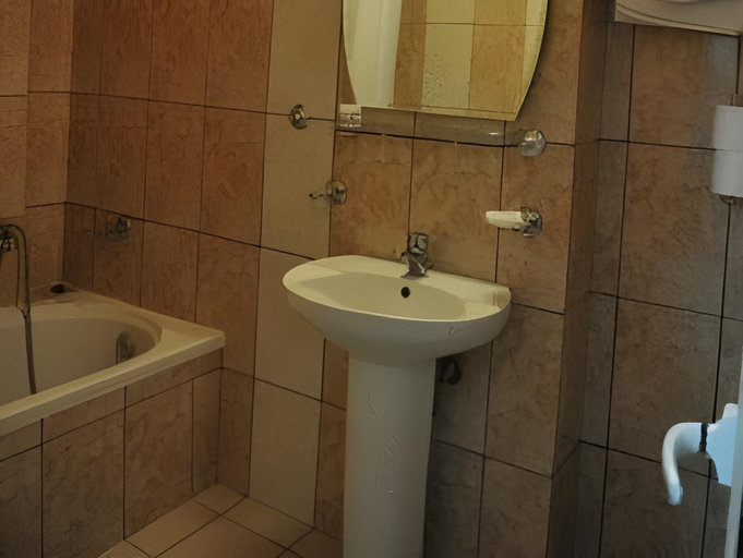 Bathroom 4, Edelweiss Hotel, Thessaly
