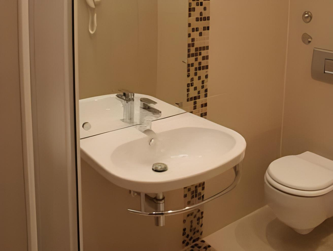 Bathroom 4, Garni Boutique Hotel Arta, Novi Sad